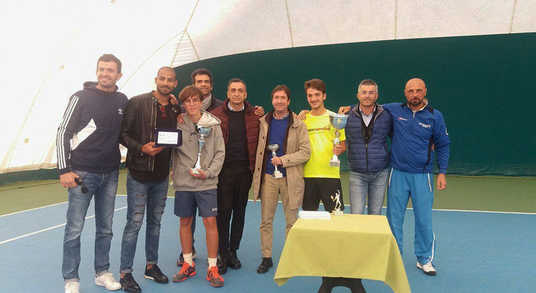 Torneo indoor di tennis, vince Lovascio