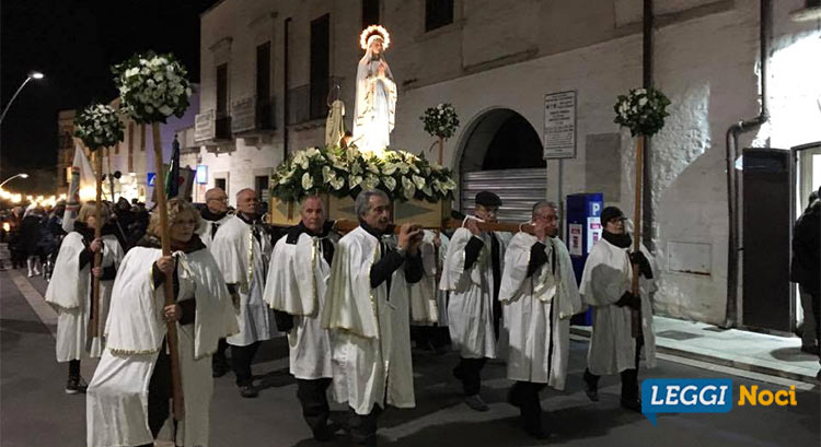 madonna-lourdes-processione