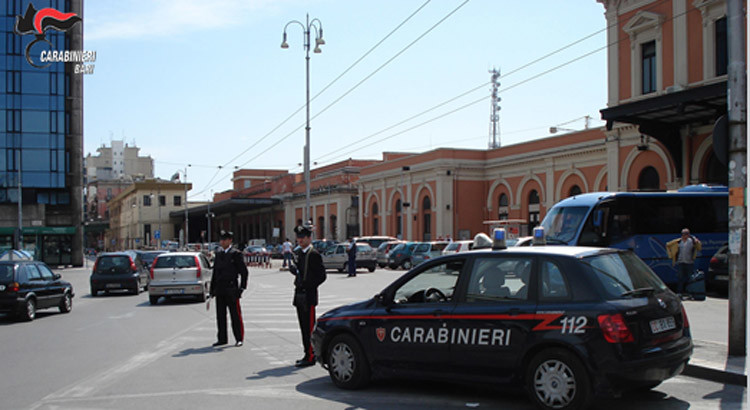 Arrestati dai Carabinieri due gambiani per rapina ad un passante e resistenza a pubblico ufficiale