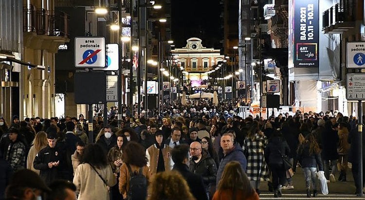 Puglia in zona gialla, ma non cambiano le regole