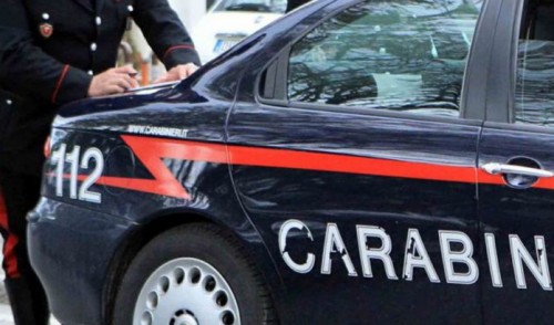 Associazione a delinquere di tipo mafioso armata, detenzione e porto illegale di armi, nonché finalizzata al traffico di sostanze stupefacenti. Sette persone arrestate